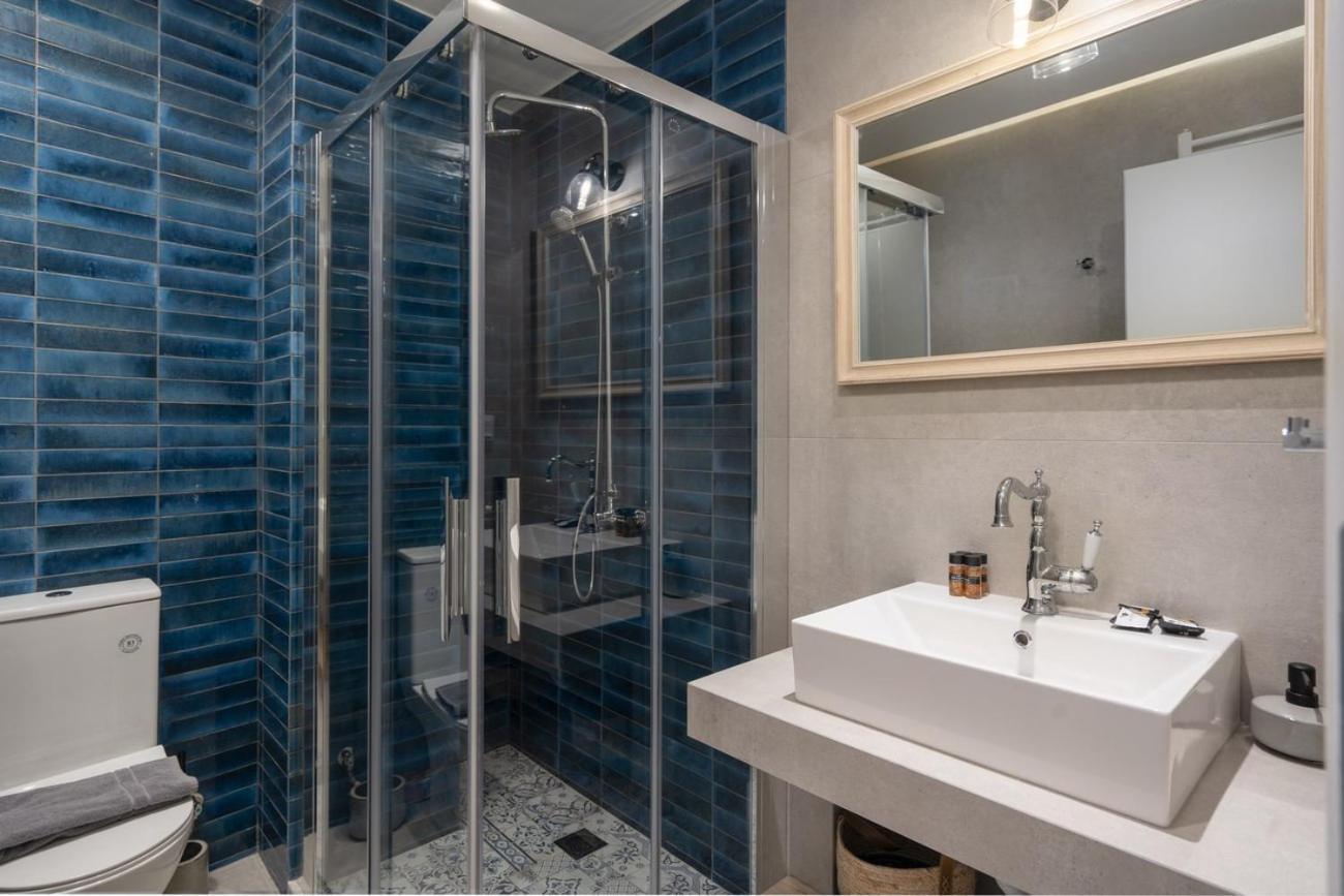 Modern Luxurious In The Heart Of Ateny
